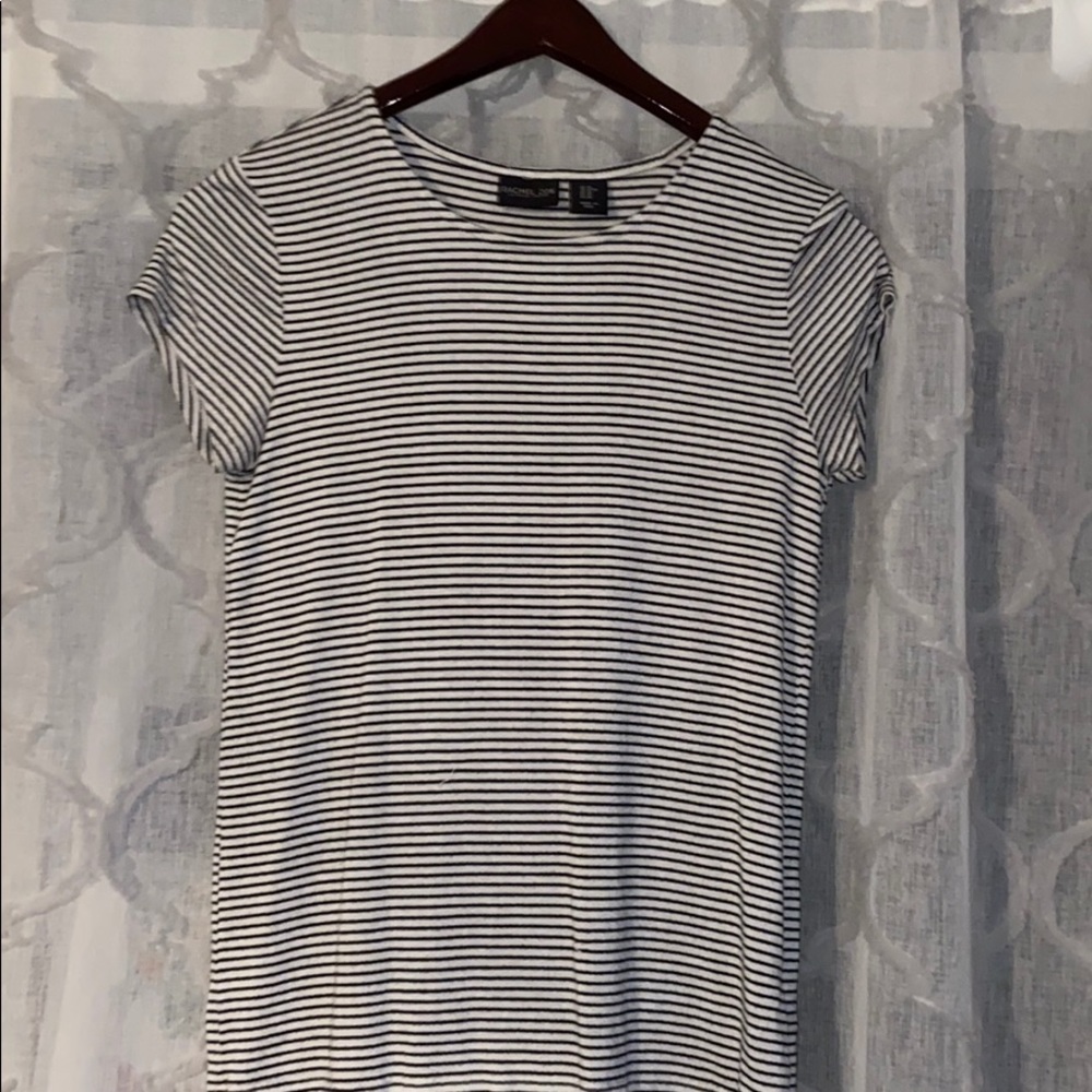 White and black striped tee